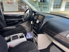 Used 2011  Chrysler Town & Country 4d Wagon Touring at VerHage Auto Sales near Holland, MI