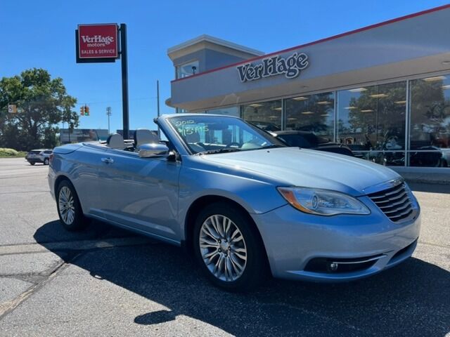 Used 2012  Chrysler 200 2d Convertible Limited at VerHage Auto Sales near Holland, MI