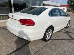 Used 2013 Volkswagen Passat 4dr Sdn 2.5L SE PZEV at VerHage Auto Sales near Holland, MI