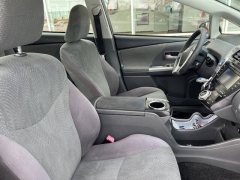 Used 2013  Toyota Prius v 5dr Wgn &lpar;Natl&rpar; at VerHage Auto Sales near Holland&comma; MI