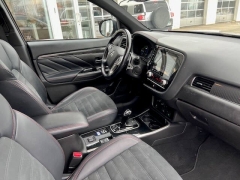 Used 2021  Mitsubishi Outlander PHEV S-AWC at VerHage Auto Sales near Holland&comma; MI