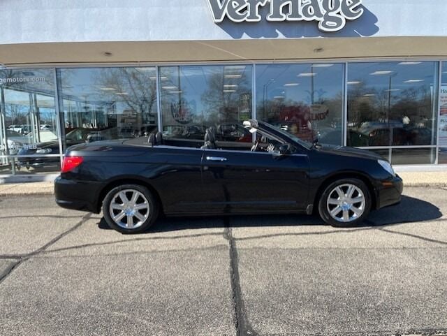 Used 2010  Chrysler Sebring 2d Convertible Limited at VerHage Auto Sales near Holland, MI