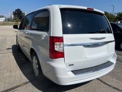 Used 2014  Chrysler Town & Country 4d Wagon Touring at VerHage Auto Sales near Holland, MI
