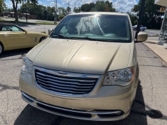 Used 2011 Chrysler Town & Country 4d Wagon Touring at VerHage Auto Sales near Holland, MI