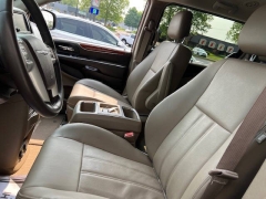 Used 2014 Chrysler Town & Country 4d Wagon Touring at VerHage Auto Sales near Holland, MI