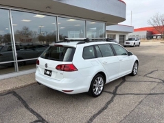 Used 2017 Volkswagen Golf SportWagen 1.8T SE Auto at VerHage Auto Sales near Holland, MI