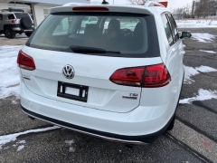 Used 2017  Volkswagen Golf Alltrack 1&period;8T DSG at VerHage Auto Sales near Holland&comma; MI