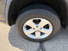 Used 2012 Jeep Grand Cherokee 4WD 4dr Laredo at VerHage Auto Sales near Holland, MI