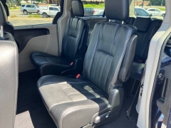 Used 2013 Chrysler Town & Country 4d Wagon Touring at VerHage Auto Sales near Holland, MI