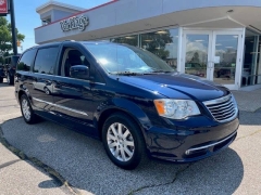 Used 2013 Chrysler Town & Country 4d Wagon Touring at VerHage Auto Sales near Holland, MI