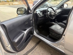 Used 2007  Mitsubishi Outlander 4d SUV 4WD XLS at VerHage Auto Sales near Holland, MI