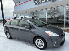Used 2013  Toyota Prius v 5dr Wgn &lpar;Natl&rpar; at VerHage Auto Sales near Holland&comma; MI