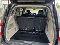 Used 2011 Chrysler Town & Country 4d Wagon Touring L at VerHage Auto Sales near Holland, MI