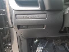 Used 2022  Nissan Rogue FWD S at Best Choice Motors near Lafayette&comma; IN