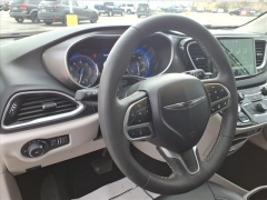 Used 2024  Chrysler Pacifica Touring L FWD at Best Choice Motors near Lafayette&comma; IN