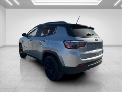 Used 2021  Jeep Compass Altitude FWD at Best Choice Motors near Lafayette&comma; IN