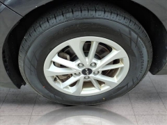 Used 2022  Kia Carnival LX Seat Package FWD at Best Choice Motors near Lafayette&comma; IN