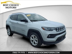  2024 Jeep Compass Latitude 4x4 at Best Choice Motors near Lafayette&comma; IN