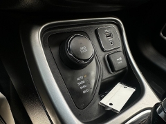 Used 2021 Jeep Compass Latitude 4x4 at Best Choice Motors near Lafayette, IN