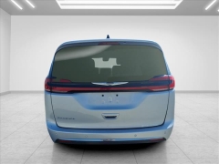 Used 2024  Chrysler Pacifica Touring L FWD at Best Choice Motors near Lafayette&comma; IN