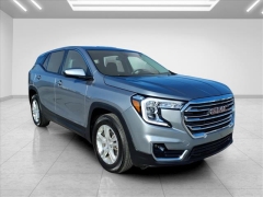 Used 2024  GMC Terrain FWD 4dr SLE at Best Choice Motors near Lafayette&comma; IN