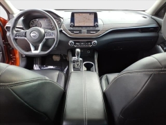 Used 2021  Nissan Altima 2&period;5 Platinum AWD Sedan at Best Choice Motors near Lafayette&comma; IN