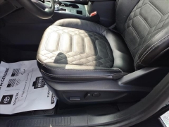 Used 2024  Ford Escape Hybrid Platinum AWD at Best Choice Motors near Lafayette&comma; IN