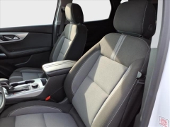 Used 2025  Chevrolet Blazer FWD 4dr LT w&sol;2LT at Best Choice Motors near Lafayette&comma; IN