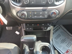 Used 2021  GMC Canyon 4WD Crew Cab 128" AT4 w&sol;Cloth at Best Choice Motors near Lafayette&comma; IN
