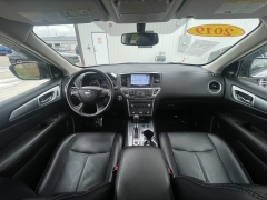 Used 2019 Nissan Pathfinder 4d SUV 4WD SL at Best Choice Motors near Lafayette, IN