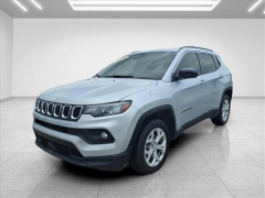 Used 2024  Jeep Compass Latitude 4x4 at Best Choice Motors near Lafayette&comma; IN