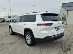 Used 2024  Jeep Grand Cherokee L Laredo 4x2 at Best Choice Motors near Lafayette&comma; IN