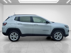 Used 2024  Jeep Compass Latitude 4x4 at Best Choice Motors near Lafayette&comma; IN