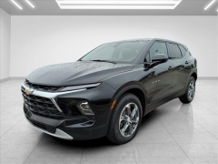 Used 2025  Chevrolet Blazer FWD 4dr LT w&sol;2LT at Best Choice Motors near Lafayette&comma; IN