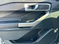 Used 2023  Ford Explorer XLT 4WD at Best Choice Motors near Lafayette&comma; IN