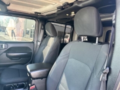 Used 2019  Jeep Wrangler Unlimited 4d SUV 4WD Sport S at Best Choice Motors near Lafayette&comma; IN