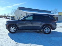 Used 2023  Jeep Grand Cherokee Laredo 4x4 at Best Choice Motors near Lafayette&comma; IN