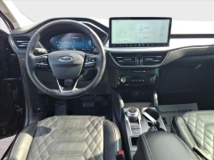 Used 2024  Ford Escape Hybrid Platinum AWD at Best Choice Motors near Lafayette&comma; IN