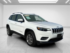 Used 2019  Jeep Cherokee 4d SUV 4WD Latitude Plus 2&period;0L Turbo at Best Choice Motors near Lafayette&comma; IN