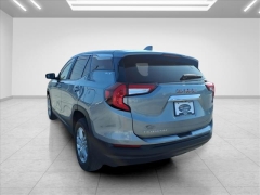 Used 2024  GMC Terrain FWD 4dr SLE at Best Choice Motors near Lafayette&comma; IN