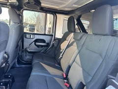 Used 2019  Jeep Wrangler Unlimited 4d SUV 4WD Sport S at Best Choice Motors near Lafayette&comma; IN