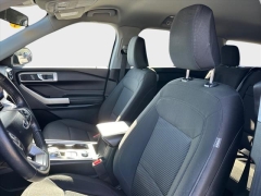 Used 2023  Ford Explorer XLT 4WD at Best Choice Motors near Lafayette&comma; IN