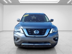 Used 2020  Nissan Pathfinder 4d SUV 4WD SL at Best Choice Motors near Lafayette&comma; IN