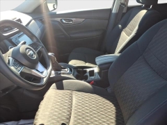 Used 2018  Nissan Rogue 4d SUV AWD SV at Best Choice Motors near Lafayette&comma; IN