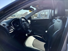 Used 2021  Jeep Compass Altitude FWD at Best Choice Motors near Lafayette&comma; IN