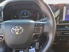 Used 2025  Toyota Camry SE at Best Choice Motors near Lafayette&comma; IN