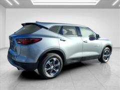 Used 2025  Chevrolet Blazer FWD 4dr LT w&sol;2LT at Best Choice Motors near Lafayette&comma; IN