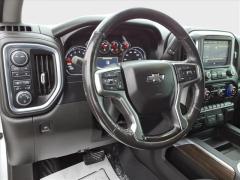 Used 2021  Chevrolet Silverado 1500 4WD Crew Cab 147" LT Trail Boss at Best Choice Motors near Lafayette&comma; IN