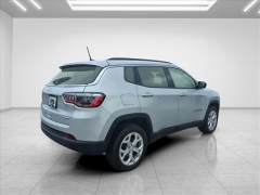 Used 2024  Jeep Compass Latitude 4x4 at Best Choice Motors near Lafayette&comma; IN