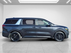 Used 2025  Kia Carnival LXS FWD at Best Choice Motors near Lafayette&comma; IN